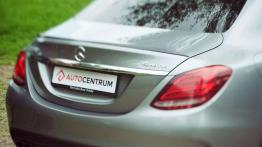 Mercedes-Benz Klasa C 450 AMG Sport - galeria redakcyjna - widok z ty?u