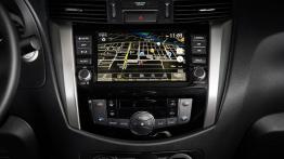 Nissan Navara (2019) - konsola ?rodkowa