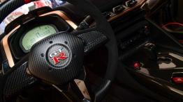 Nissan GT-R50 (2018) - kokpit