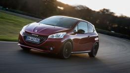 Peugeot 208 GTi 30th Anniversary Edition (2015) - widok z przodu