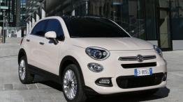 Fiat 500X Lounge (2015) - widok z przodu