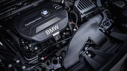 BMW X1 II xDrive20d (2016) - silnik