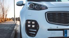 Kia Sportage (2016) - galeria redakcyjna - prawy przedni reflektor - wyłączony