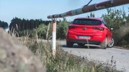 Opel Astra K 1.4 Turbo 150 KM - galeria redakcyjna - widok z tyłu