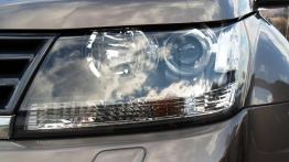 Suzuki Grand Vitara II SUV 5d Facelifting 2012 2.4 VVT 169KM - galeria redakcyjna - lewy przedni ref