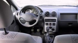Dacia Logan MCV - galeria redakcyjna - pełny panel przedni