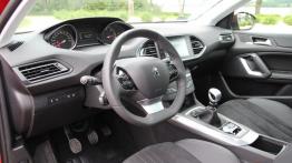 Peugeot 308 II SW 2.0 BlueHDi 150KM - galeria redakcyjna - pełny panel przedni