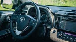 Toyota RAV4 IV 2.0 D-4D 124KM - galeria redakcyjna - kokpit