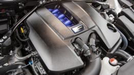 Lexus RC F (2015) - silnik