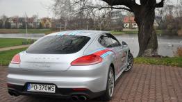 Porsche Panamera Facelifting 3.0 420KM - galeria redakcyjna - widok z tyłu