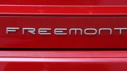 Fiat Freemont Cross (2014) - emblemat