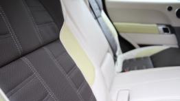 Range Rover Sport II 4.4 SDV8 340KM - galeria redakcyjna - tylna kanapa
