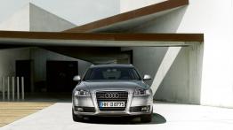 Audi A6 Avant 2008 - widok z przodu