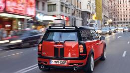 Mini Clubman John Cooper Works - widok z tyłu