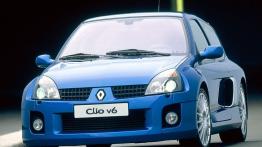 Renault Clio II V6 - przód - reflektory włączone