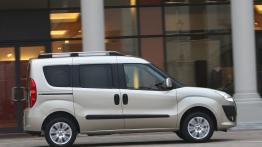 Fiat Doblo 2010 - prawy bok