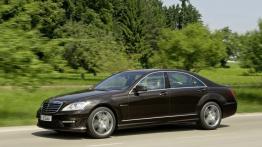 Mercedes Klasa S 63AMG 2010 - widok z przodu