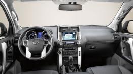 Toyota Land Cruiser 2010 - pełny panel przedni