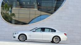 BMW serii 7 F01 Facelifting - lewy bok