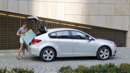 Chevrolet Cruze hatchback ECO-TEC - prawy bok