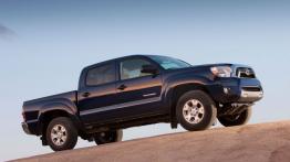 Toyota Tacoma 2012 - prawy bok