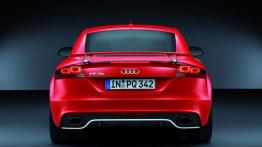 Audi TT RS plus - tył - reflektory włączone