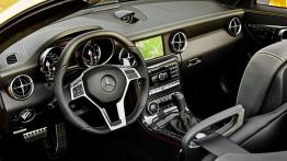 Mercedes SLK 55 AMG Streetfighter - pełny panel przedni