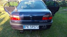 Opel Omega B Sedan - galeria społeczności - widok z tyłu