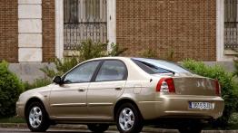 Kia Shuma II - lewy bok