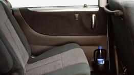 Mazda MPV - widok ogólny wnętrza