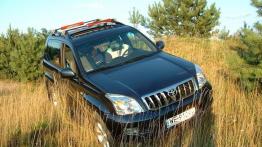 Toyota Land Cruiser 4.0 V6 (3d) - widok z przodu