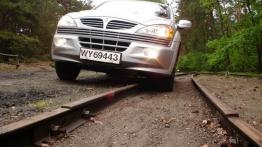 Ssangyong Kyron 2.0 Xdi - widok z przodu