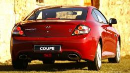 Hyundai Coupe 2007 - widok z tyłu