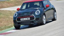 Mini John Cooper Works 2015 - widok z przodu
