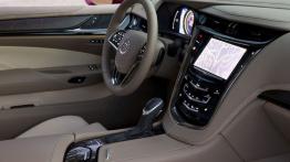 Cadillac ELR - kokpit