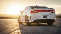 Dodge Charger SRT Hellcat (2015) - widok z tyłu
