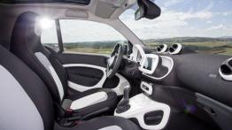 Smart fortwo III (2015) - widok ogólny wnętrza z przodu