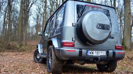 Mercedes G350d – 40 lat i ponad 200 koni więcej