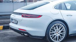 Porsche Panamera GTS - 911 dla rodziny