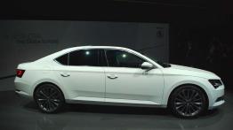 Nowa Skoda Superb - czeski kryształ