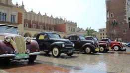 &quot;Myszy&quot; na krakowskim Rynku, czyli Topolino Autoclub Italia w Polsce - Fiat 500