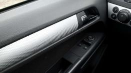 Opel Astra H - ubrana w codzienność