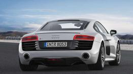 Audi R8 - stuknięty profesor po kuracji odmładzającej