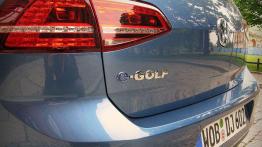 Volkswagen e-Golf - przyszłość pod napięciem