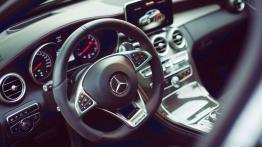Mercedes-Benz Klasa C 450 AMG Sport - galeria redakcyjna - kokpit