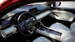 Mazda 6 (2018) - widok ogólny wnętrza z przodu