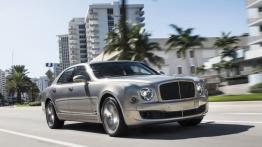 Bentley Mulsanne Speed (2015) - widok z przodu