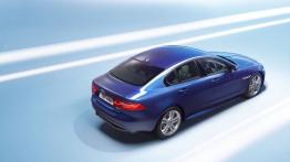 Jaguar XE 2.0d R-Sport (2015) - widok z góry