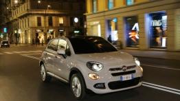 Fiat 500X Lounge (2015) - widok z przodu