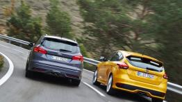 Ford Focus III ST Hatchback Facelifting 2.0 (2015) - widok z tyłu